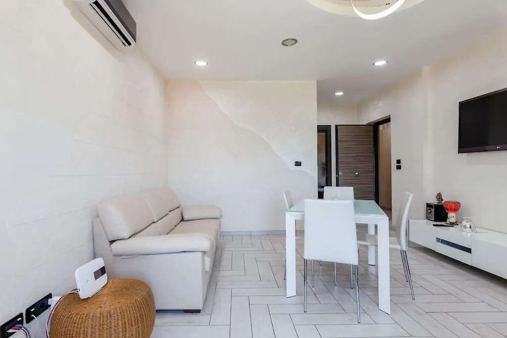 Apartment Suitehouse - With Jacuzzi & All Comfort San Giorgio a Cremano Italy